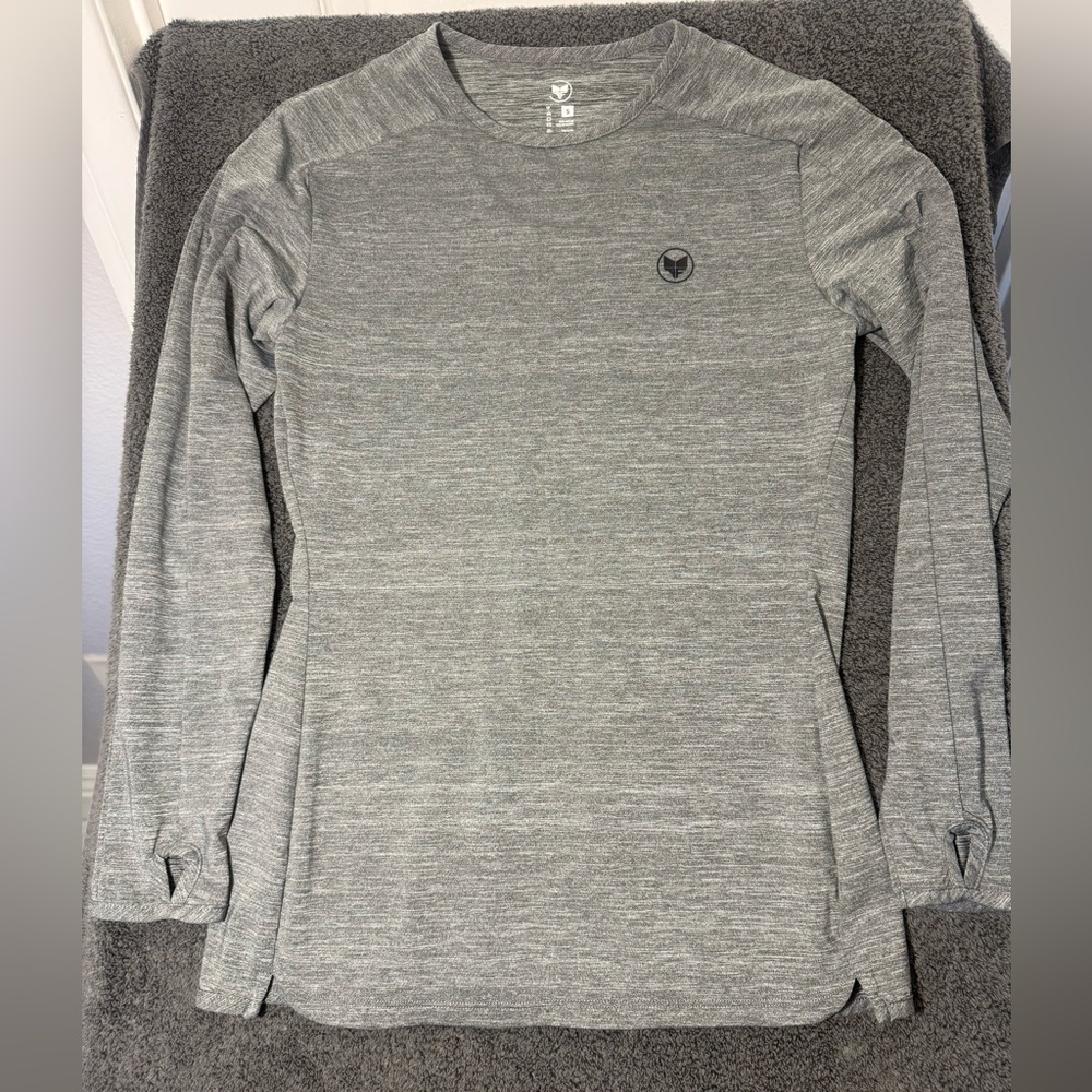 Alpha Forward‎ Gray Long Sleeve Workout Shirt